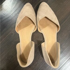 Old Navy Women's Tan Flats
